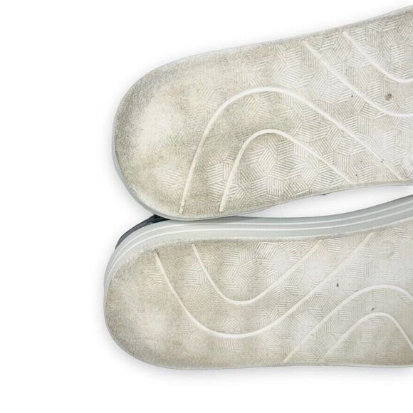 Limelight Maroon and White Sneakers - Picture 9 of 12